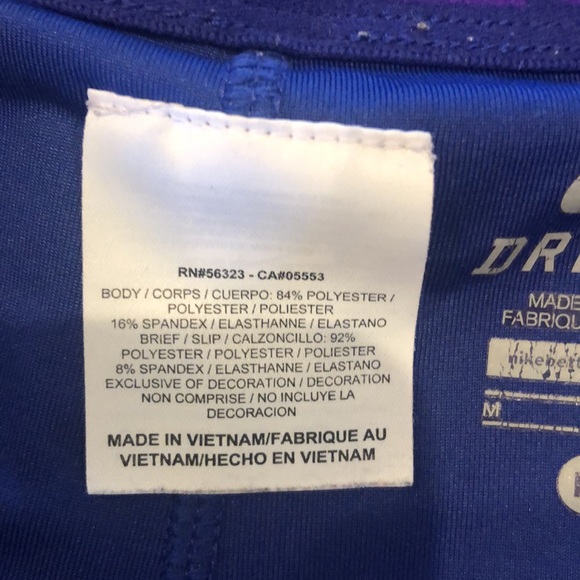 Nike Women’s Medium 2 in 1 Dri-Fit Shorts - Picture 4 of 7